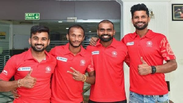 ভারতীয় তারকার আন্তর্জাতিক হকি থেকে অবসর ভারতীয় তারকার আন্তর্জাতিক হকি থেকে অবসর