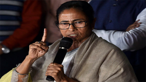 মমতা বন্দ্যোপাধ্যায় দেশের মধ্যে প্রথম এই বিষয়ে পথ দেখান
