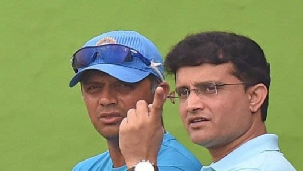 দ্রাবিড়-পুত্রর কথাতেই ভারতের নতুন কোচ নিয়োগ! দ্রাবিড়-পুত্রর কথাতেই ভারতের নতুন কোচ নিয়োগ!