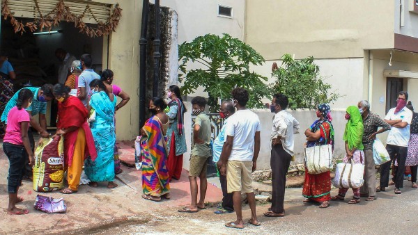 আজ থেকে চালু দুয়ারে রেশন প্রকল্প
