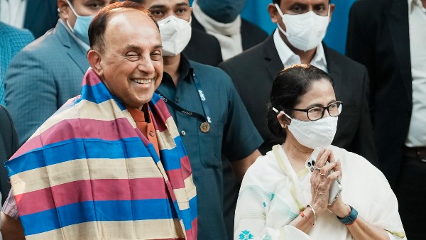 মমতাকে রাজীব-মোরারজির সঙ্গে তুলনা
