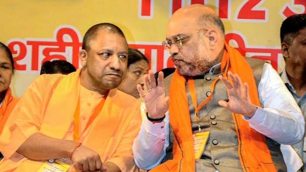 করোনা বিধিকে অমান্য করেই প্রচারে শাহ করোনা বিধিকে অমান্য করেই প্রচারে শাহ