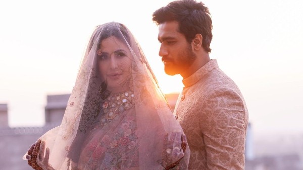 মধুচন্দ্রিমার উদ্দেশ্যে রওনা