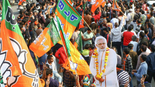 বারাসত সাংগঠনিক জেলায় গ্রুপ ছাড়ার হিড়িক বিজেপিতে