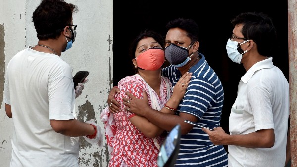 একনজরে বাংলার করোনা পরিসংখ্যান