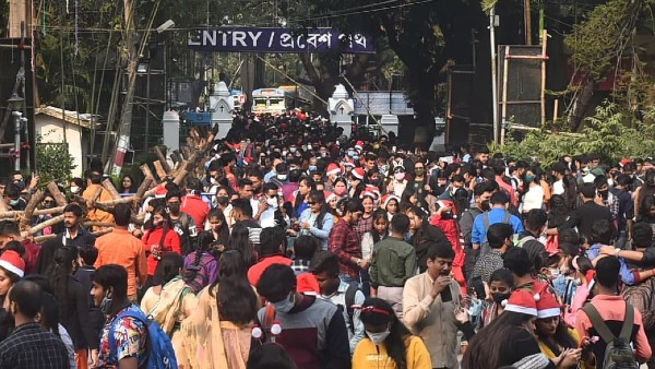 আক্রান্ত ১০ মন্ত্রী এবং ২০ জন বিধায়ক আক্রান্ত ১০ মন্ত্রী এবং ২০ জন বিধায়ক