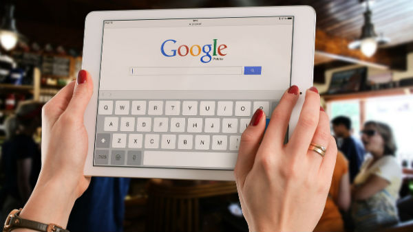Google আমরা কীভাবে আমাদের ডেটা শেয়ার করি