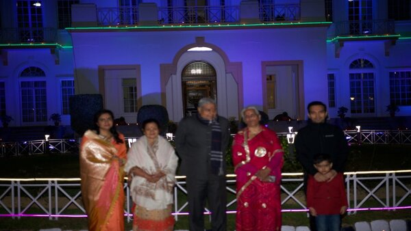 ব্রিটিশের সময় থেকেই রাজভবন রয়েছে দার্জিলিং-এ