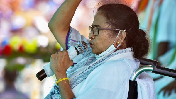 বাংলার নির্বাচনের কুরুক্ষেত্রে একা কুম্ভ হয়ে ওঠেন মমতা