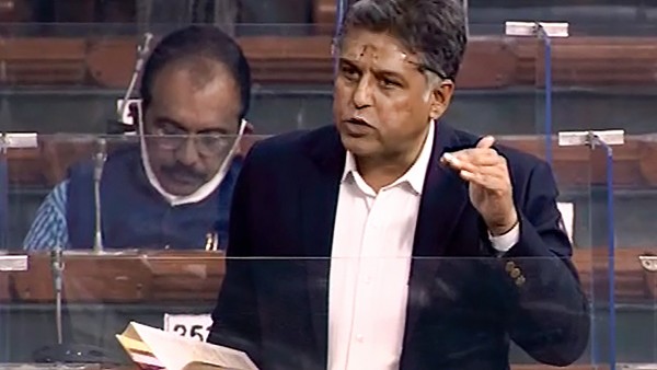 টুইটে কী লিখেছেন মণীশ?