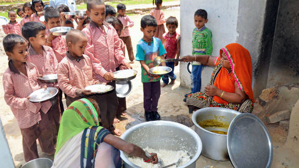 'মিড ডে মিল' ঝামেলা