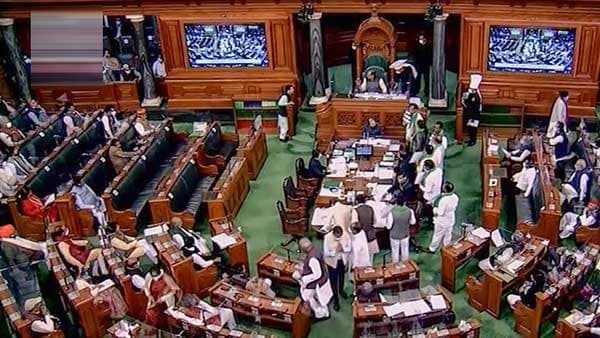 রাজ্যসভার সদস্যদের হুইপ কংগ্রেস ও বিজেপির