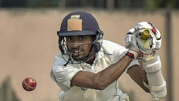 উপেক্ষিত ঈশ্বরন