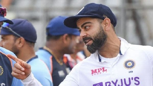 কে ঠিক বলছেন?
