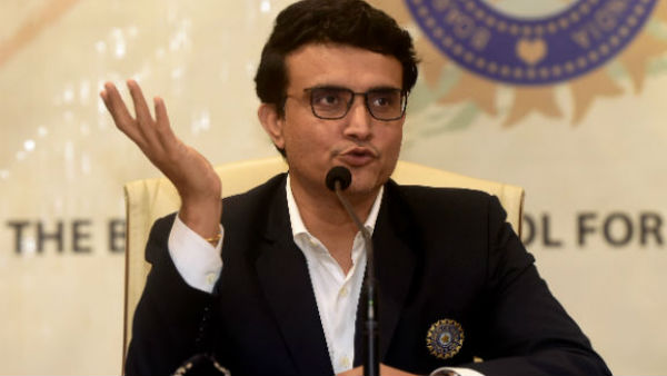 সৌরভ ও কোহলির মন্তব্যের মধ্যে বিস্তর ফারাক