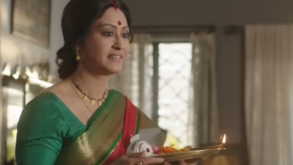 শ্রীময়ী ও জুন আন্টির কেমিস্ট্রি