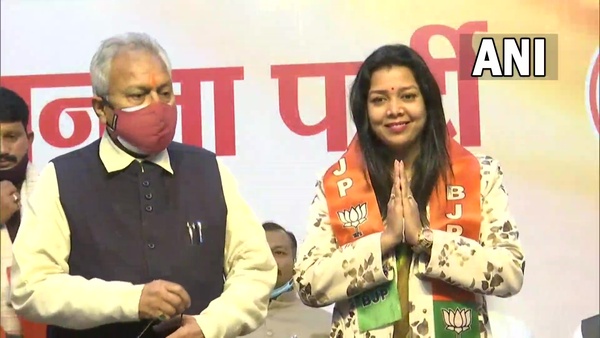 কংগ্রেস নেত্রী প্রিয়ঙ্গা মৌর্যের যোগদান বিজেপিতে