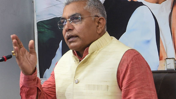 চার্বাক নীতিতে চলছে তৃণমূল
