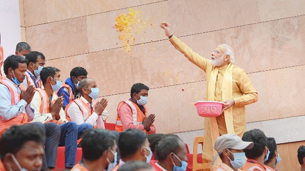 মোদীর বাড়িয়ে উচ্চপর্যায়ের বৈঠক মোদীর বাড়িয়ে উচ্চপর্যায়ের বৈঠক