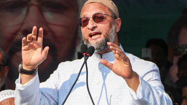 হিজাব রায়ে আপত্তি ওয়েইসির