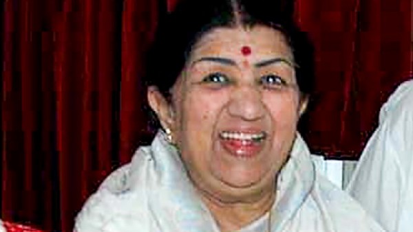 ‘অ্যা মেরে ওয়াতন কে লোগো’ গানটির বিশেষত্ব কী