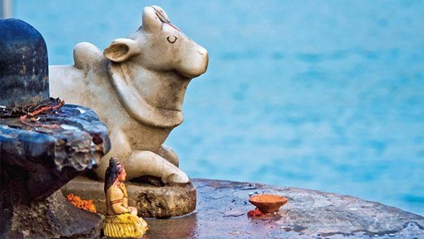 উত্তর–পূর্ব দিশায় করুন রুদ্রাভিষেক