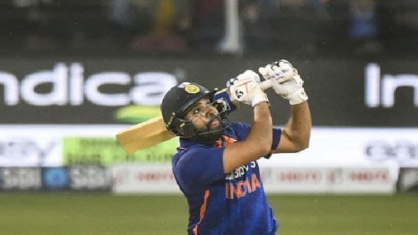 ব্যাটার হিসেবেও নজিরের হাতছানি