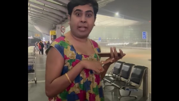 প্লেনে ওঠার আগে মোমো খান তিনি