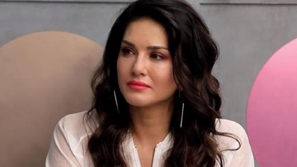 সানির প্রিয় ফলের মধ্যে রয়েছে পেয়ারা, আঙ্গুর