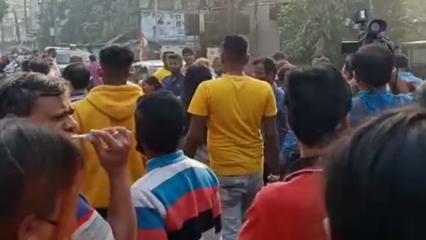 রাজপুর সোনারপুরে একাধিক বুথে ইভিএম ভাঙচুর