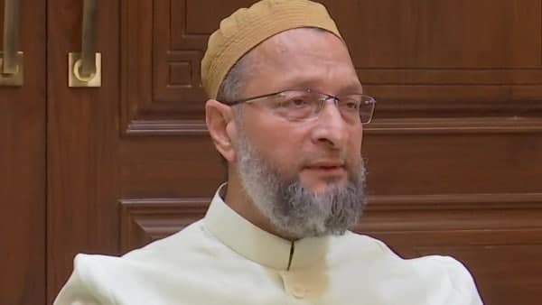 মোদীর দেখে শেখা উচিত