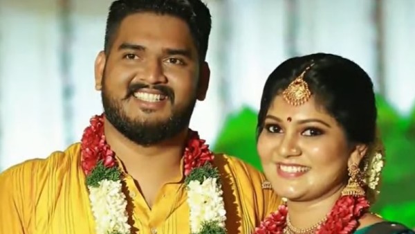 হিন্দু নন, কেরলের মন্দির উৎসবে অনুষ্ঠান বাতিল ভরতনাট্যম শিল্পীর, পোস্ট ফেসবুকে হিন্দু নন, কেরলের মন্দির উৎসবে অনুষ্ঠান বাতিল ভরতনাট্যম শিল্পীর, পোস্ট ফেসবুকে