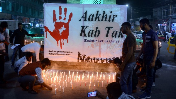 কারাটের মুক্তি