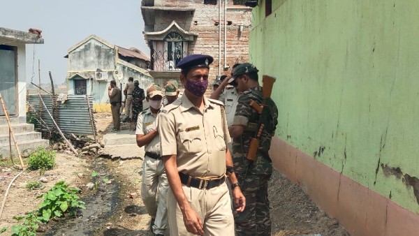 সোমবার প্রথমে তৃণমূল নেতা খুন