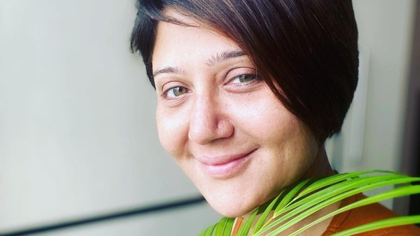 স্বস্তিকা ও স্যোশাল মিডিয়া