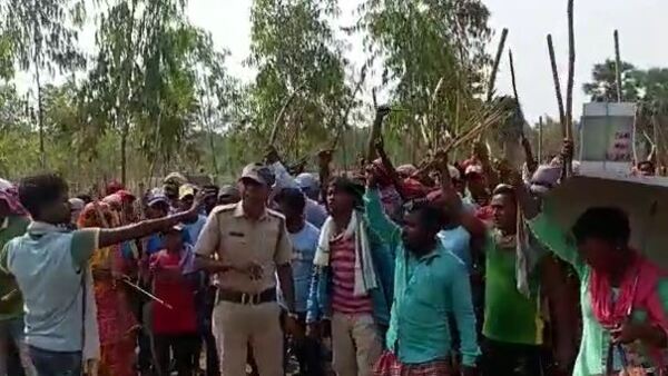 সোমবারের পরে মঙ্গলবারও ধাক্কা খায় প্রশাসন