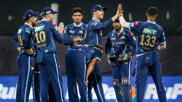 IPL 2022: অভিষেক-মার্করাম-শশঙ্কর দাপটে গুজরাতের সামনে বড় রানের লক্ষ্য রাখল সানরাইজার্স হায়দরাবাদ IPL 2022: অভিষেক-মার্করাম-শশঙ্কর দাপটে গুজরাতের সামনে বড় রানের লক্ষ্য রাখল সানরাইজার্স হায়দরাবাদ