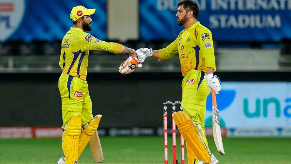 IPL 2022: ধোনিকেই চেন্নাই সুপার কিংসের অধিনায়কত্ব ফিরিয়ে দিলেন জাডেজা IPL 2022: ধোনিকেই চেন্নাই সুপার কিংসের অধিনায়কত্ব ফিরিয়ে দিলেন জাডেজা