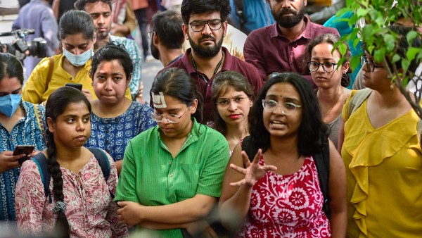 রাম পুজো নষ্ট করার ষড়যন্ত্র করেছে বামেরা অভিযোগ জেএনইউ এবিভিপির রাম পুজো নষ্ট করার ষড়যন্ত্র করেছে বামেরা অভিযোগ জেএনইউ এবিভিপির
