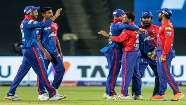 IPL 2022: কোভিড আতঙ্কের মধ্যেই মাঠে নামছে পাঞ্জাব-দিল্লি, বদলে গেল ভেন্যু IPL 2022: কোভিড আতঙ্কের মধ্যেই মাঠে নামছে পাঞ্জাব-দিল্লি, বদলে গেল ভেন্যু