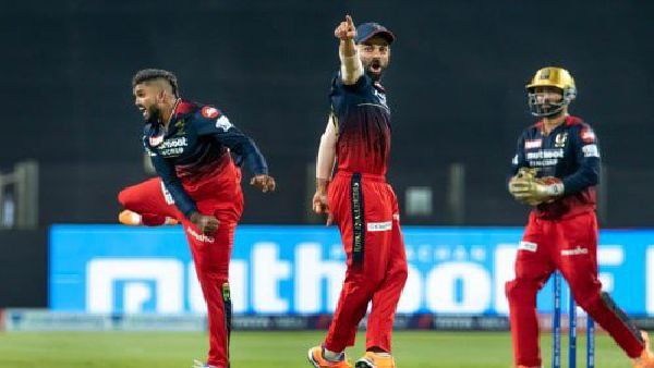 কার্তিককে কেন বিশ্বকাপের দলে চান সানি? কার্তিককে কেন বিশ্বকাপের দলে চান সানি?
