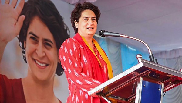 রাহুল নয়, প্রিয়ঙ্কাকে নিয়ে বৈঠকে আগ্রহ ছিল পিকের