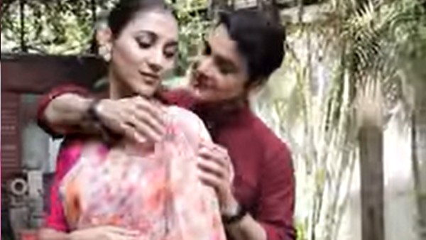 দেবকে ছেড়ে বুম্বাদার সঙ্গে রোম্যান্সে ব্যস্ত অভিনেত্রী রুক্মিণী! যা দেখে অবাক অনুগামীরা দেবকে ছেড়ে বুম্বাদার সঙ্গে রোম্যান্সে ব্যস্ত অভিনেত্রী রুক্মিণী! যা দেখে অবাক অনুগামীরা