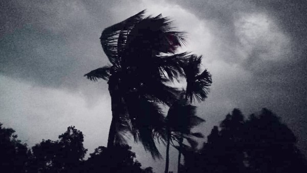 ঝড়ের অভিমুখ এখনও নির্দিষ্ট নয়
