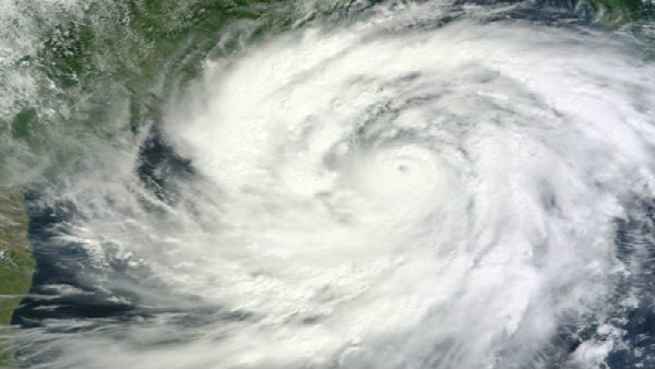অশনি তুমুল বৃষ্টিপাত ঘটাবে উপকূলবর্তী এলাকায়