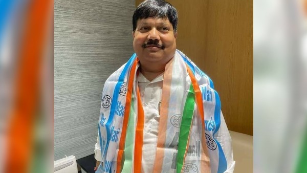 প্রশ্ন- ২০২১ এর নির্বাচনের প্রচারে গিয়ে এই দলবদলু নেতাদের বিরুদ্ধে তোপ দেগেছিলেন আপনি? সমর্থকদের বলেছিলেন এদের দলে ফেরা আটকাবেন যে কোনও উপায়ে?