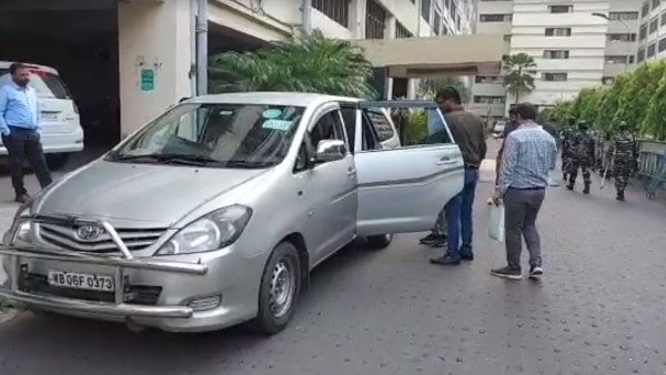 নামি নির্মাণ সংস্থার মালিকের বাড়িতে ইডি হানা
