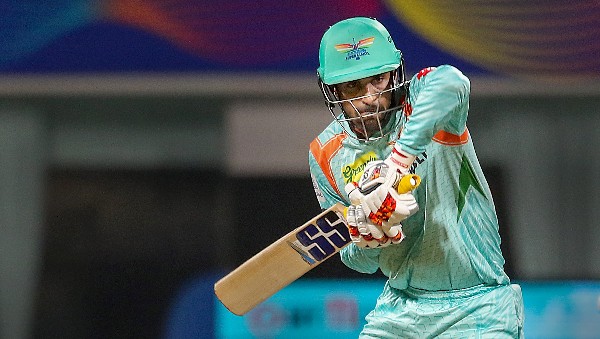 IPL 2022: লজ্জার রেকর্ড বুকে জায়গা করে নিলেন শিভম মাভি IPL 2022: লজ্জার রেকর্ড বুকে জায়গা করে নিলেন শিভম মাভি
