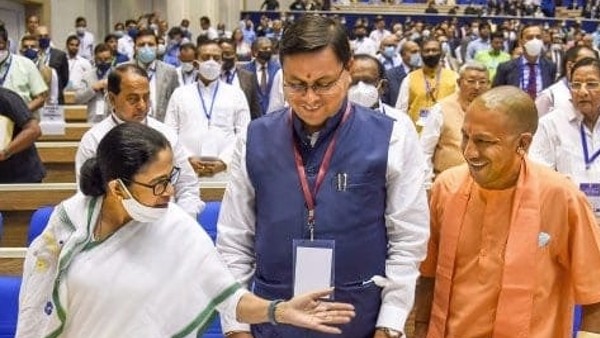 প্রধানমন্ত্রীর ডাকা নৈশ ভোজে মুখ্যমন্ত্রীর অনুপস্থিতি