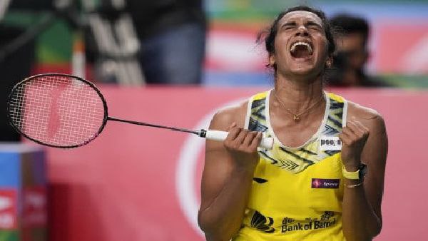কান্নায় ভেঙে পড়েন সিন্ধু